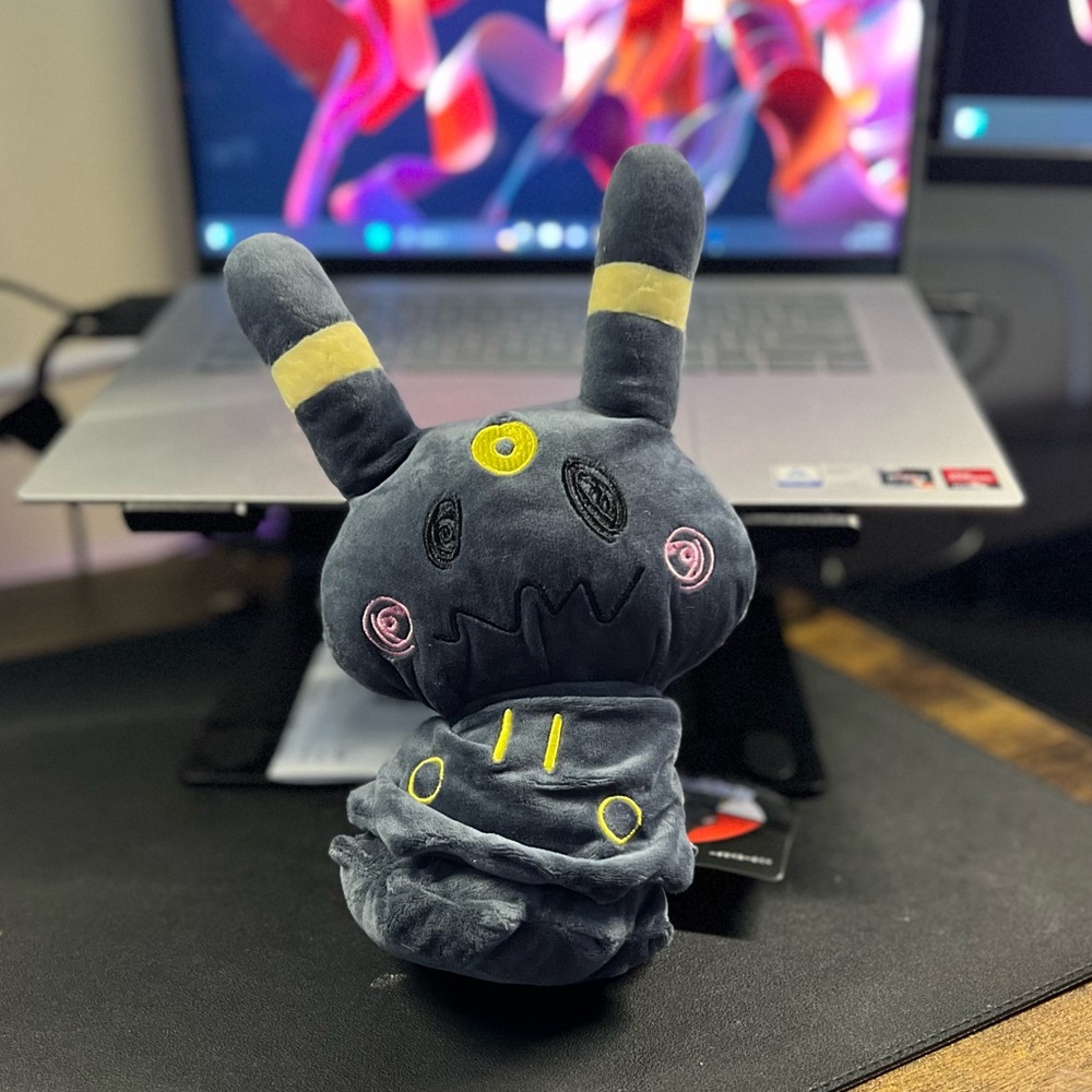Pokémon Mimikyu Umbreon Plushie